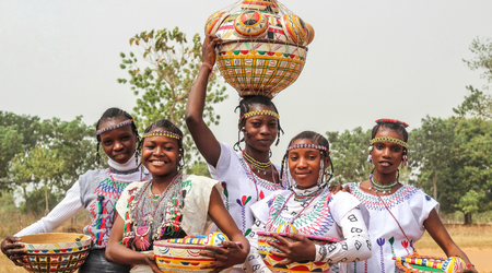 costumes estranhos ao redor do mundo